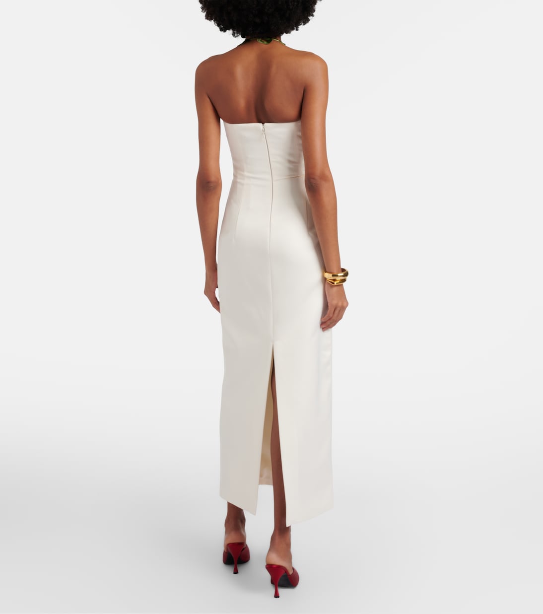 فستان سهرة بزخارف ورود بياقة هالتر | Leo Lin