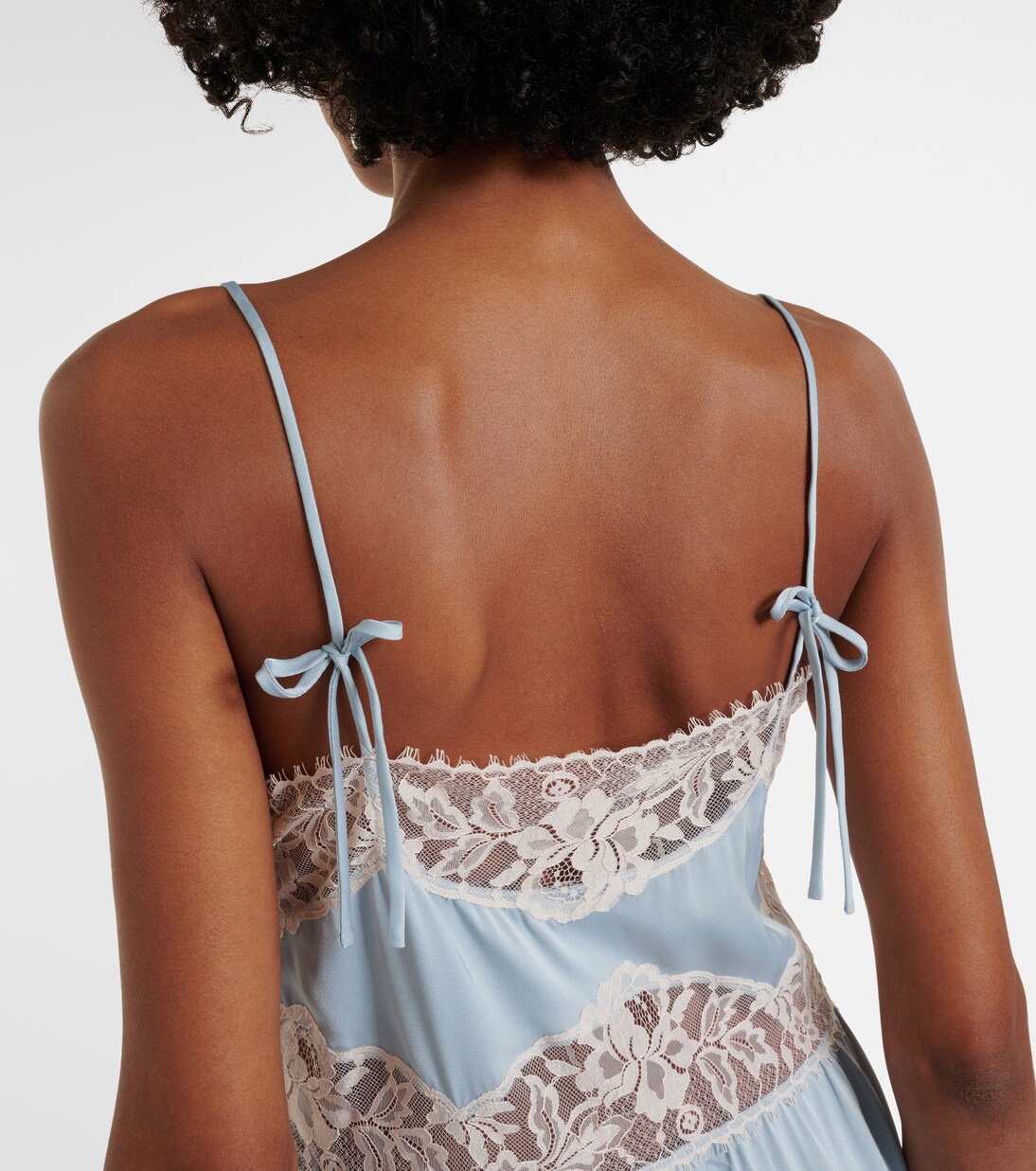 Vestido midi Morris de satén con encaje  | Faithfull