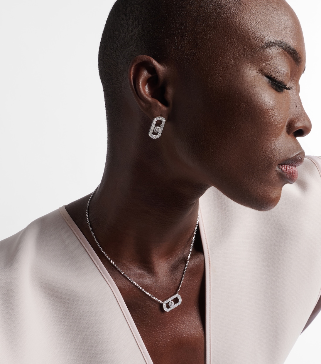 Pendientes So Move de oro blanco de 18 ct con diamantes | Messika