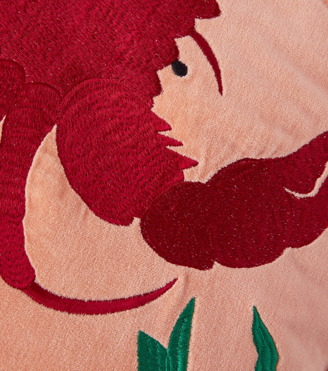 Crab embroidered velvet cushion | Les-Ottomans