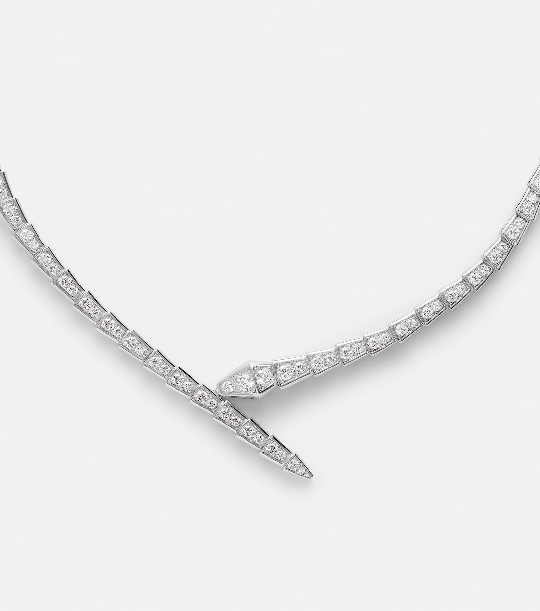 Serpenti Viper 18kt white gold necklace with diamonds  | Bvlgari