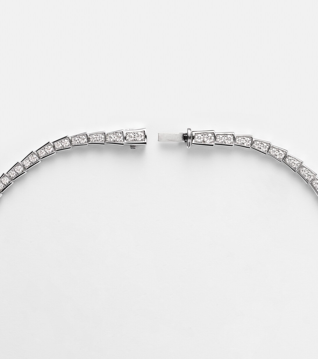 Serpenti Viper 18kt white gold necklace with diamonds  | Bvlgari
