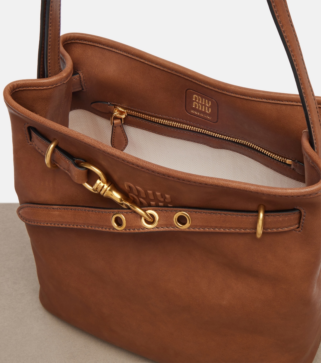 Bucket Bag Aventure aus Leder | Miu Miu