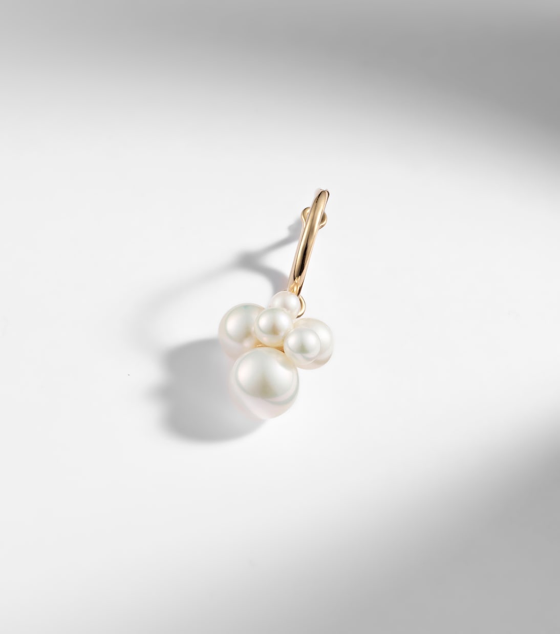 Pendiente individual Botticelli de oro de 14 ct con perlas | Sophie Bille Brahe