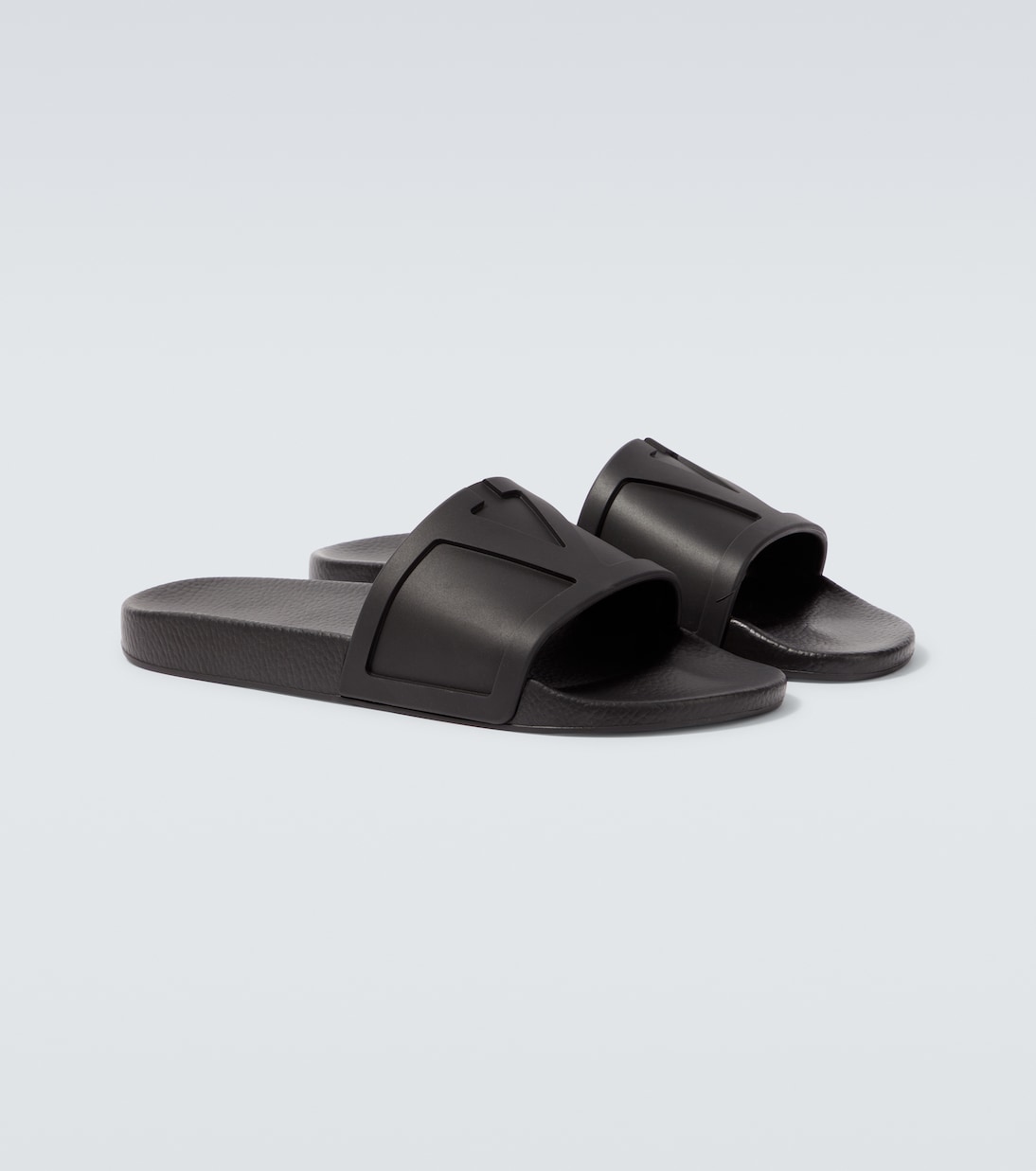 VLogo slides | Valentino Garavani