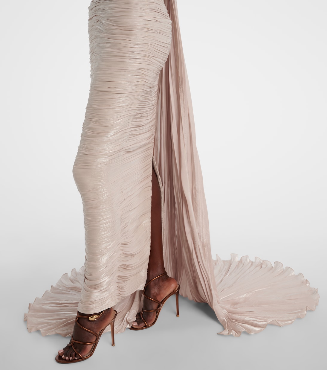 Off-Shoulder-Robe | Marmar Halim