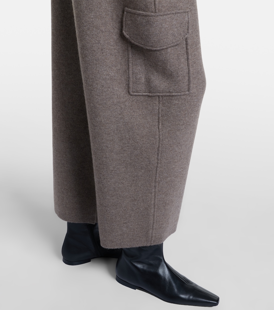 Azaria cashmere cargo pants | Lisa Yang