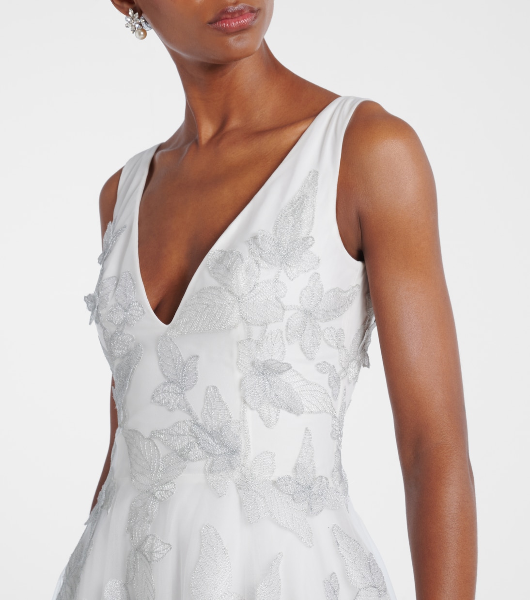 Bridal Bestickte Robe aus Tüll | Costarellos