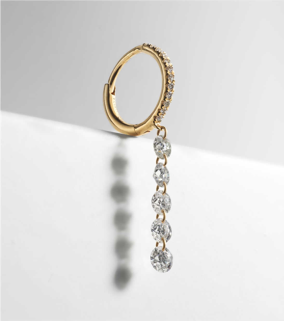 Piercing 18kt gold single earring with diamonds | Persée