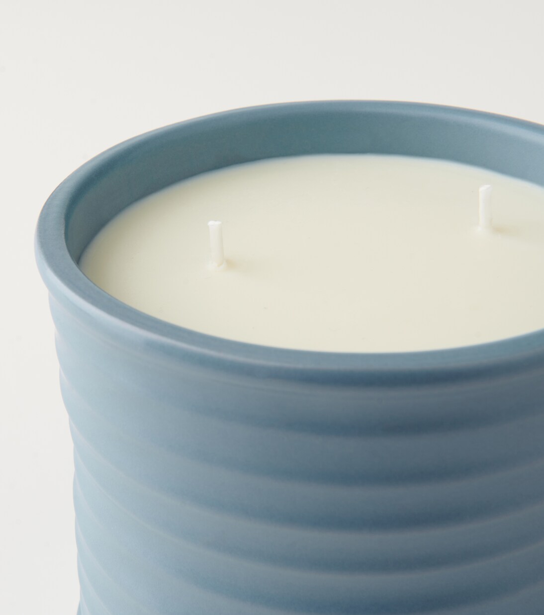Cypress Balls Medium scented candle | Loewe Home Scents