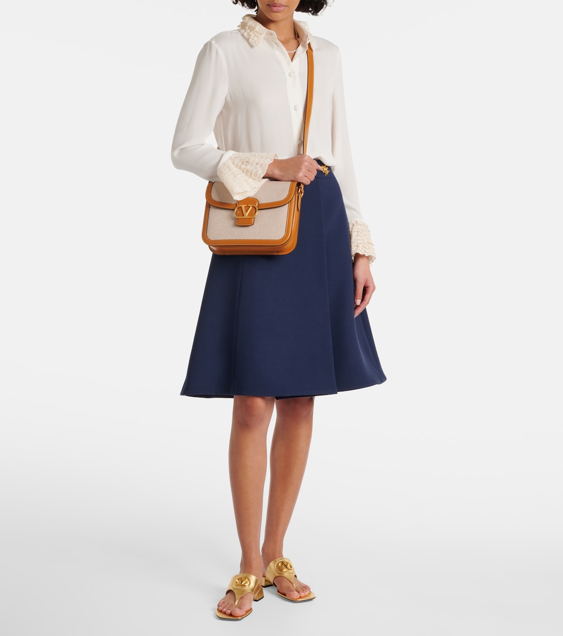 VLogo Signature metallic leather thong sandals | Valentino Garavani