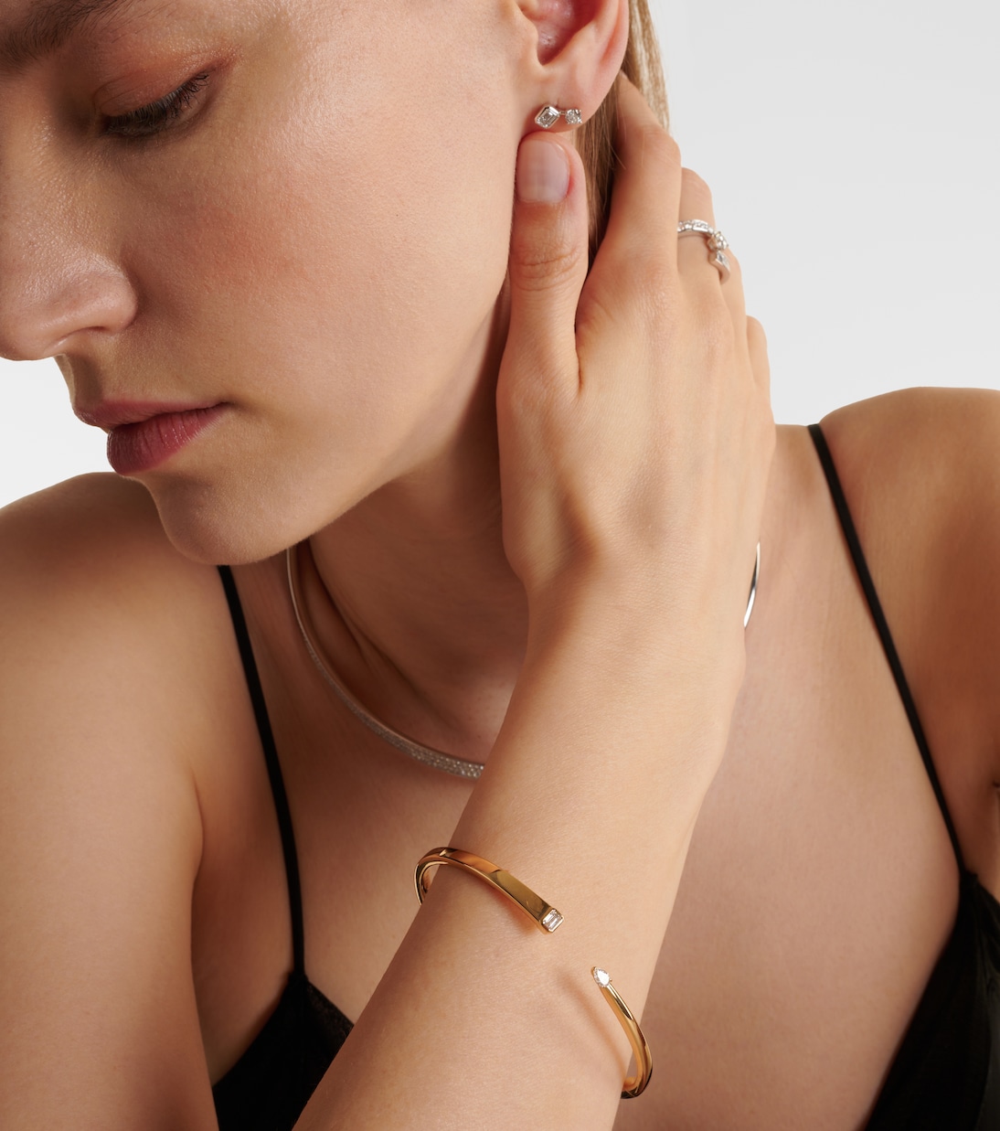 Armreif Inner Fire aus 18kt Gelbgold (750/1000) mit Diamanten | Bucherer Fine Jewellery