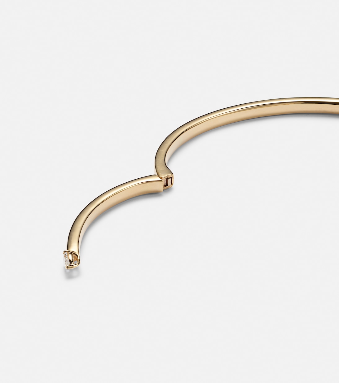 Armreif Inner Fire aus 18kt Gelbgold (750/1000) mit Diamanten | Bucherer Fine Jewellery