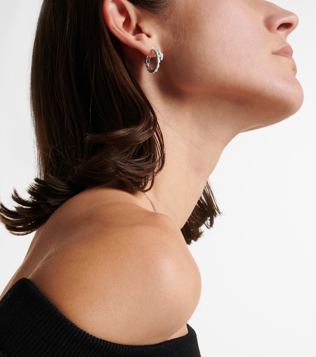 Serpenti Viper 18kt white gold hoop earrings with diamonds | Bvlgari