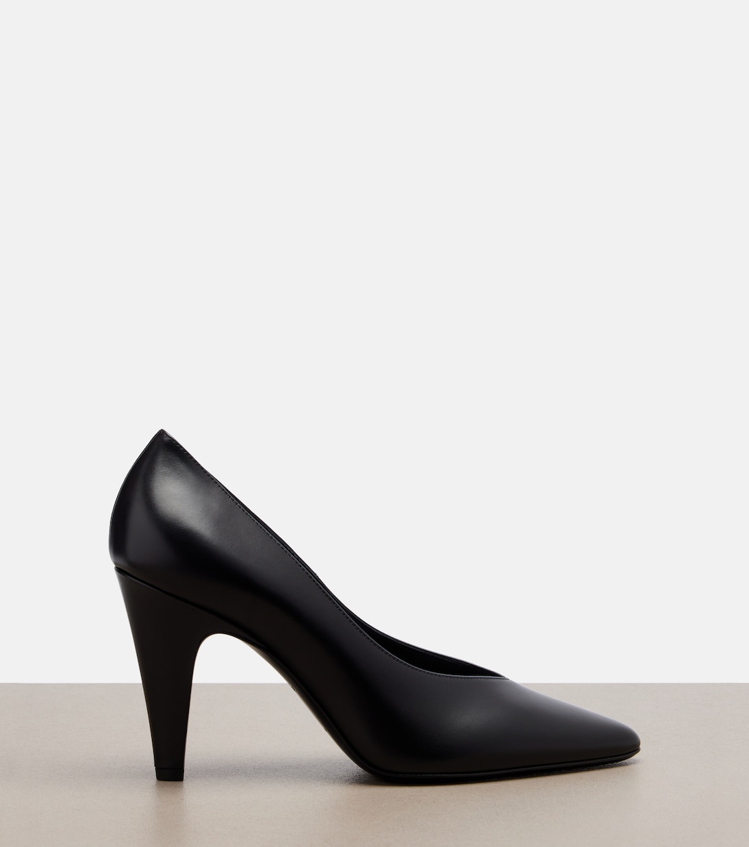 Leather pumps | Alaïa