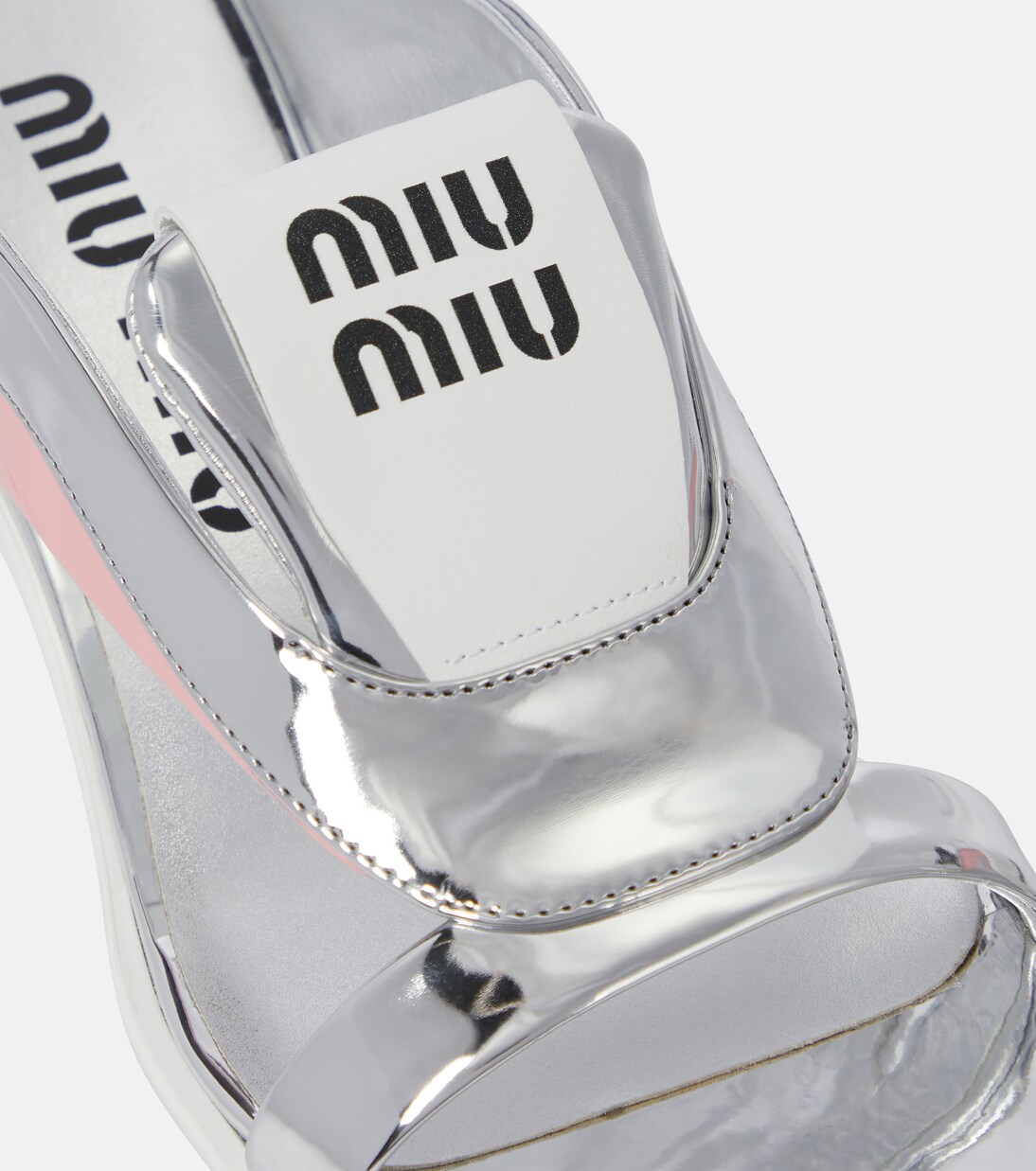 Sandalen aus Metallic-Leder | Miu Miu
