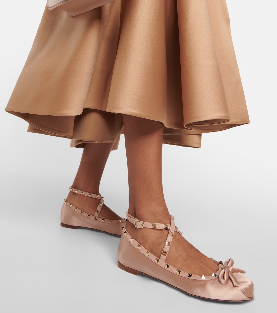 Ballerinas Rockstud aus Satin | Valentino Garavani