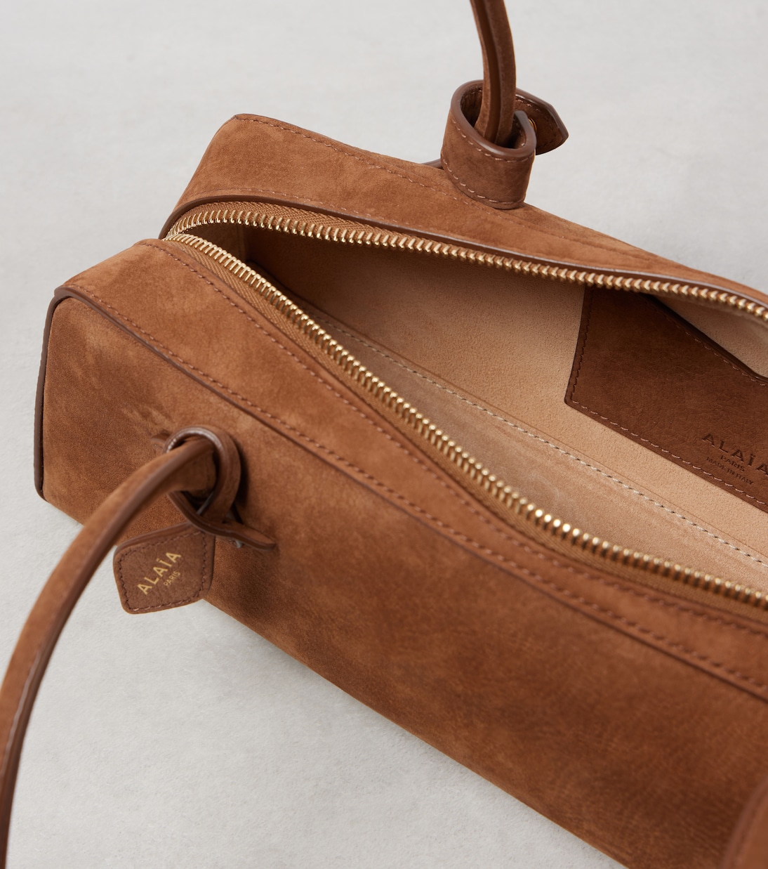 Sac Le Teckel Medium en daim | Alaïa