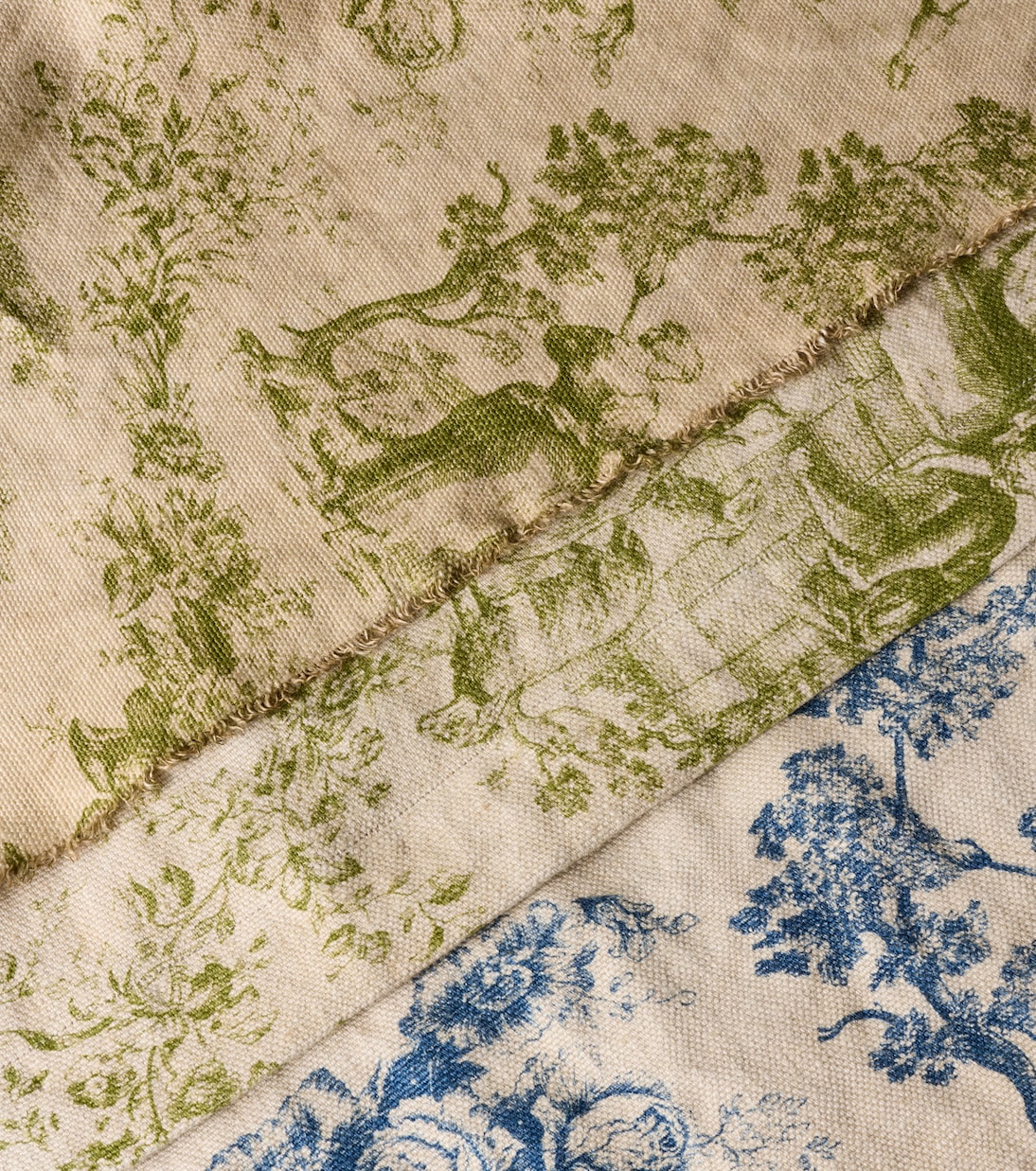 Glafira floral linen tablecloth | The House of Lyria