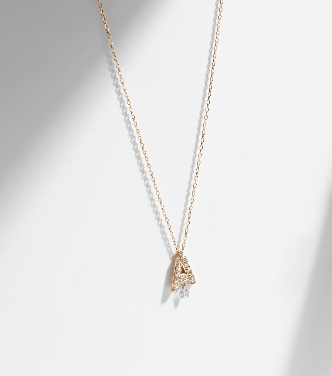 Alphabet A 18kt gold necklace with diamonds | Persée