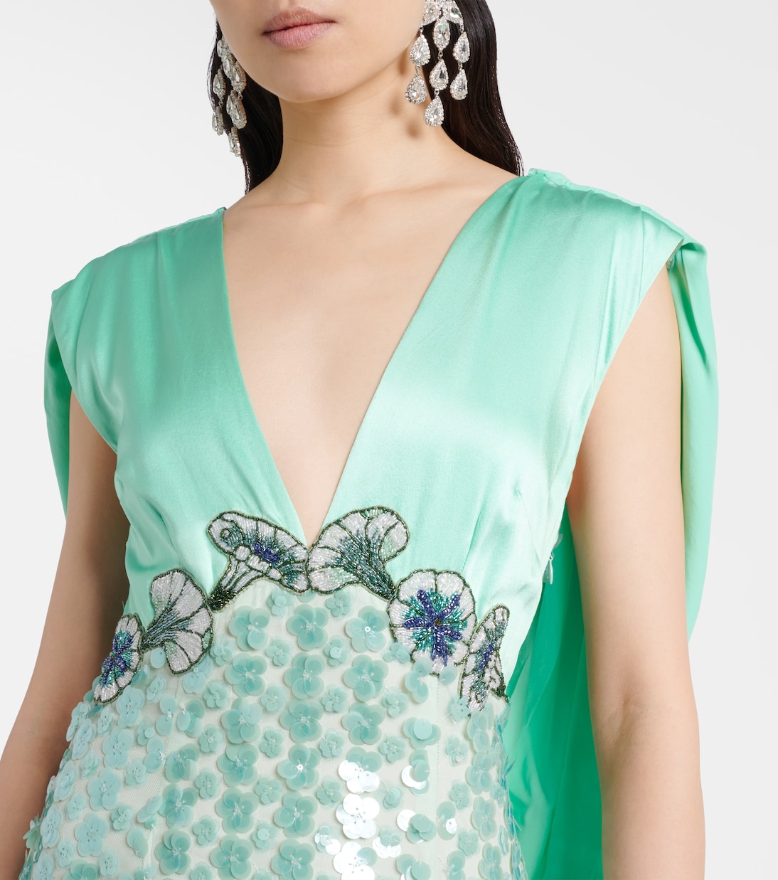 Sequined caped open-back gown | Là Fuori