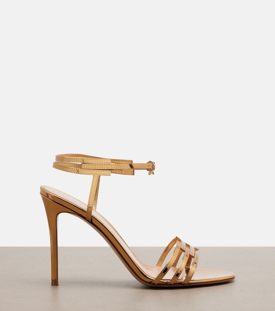 Sandali slingback in pelle metallizzata | Gianvito Rossi