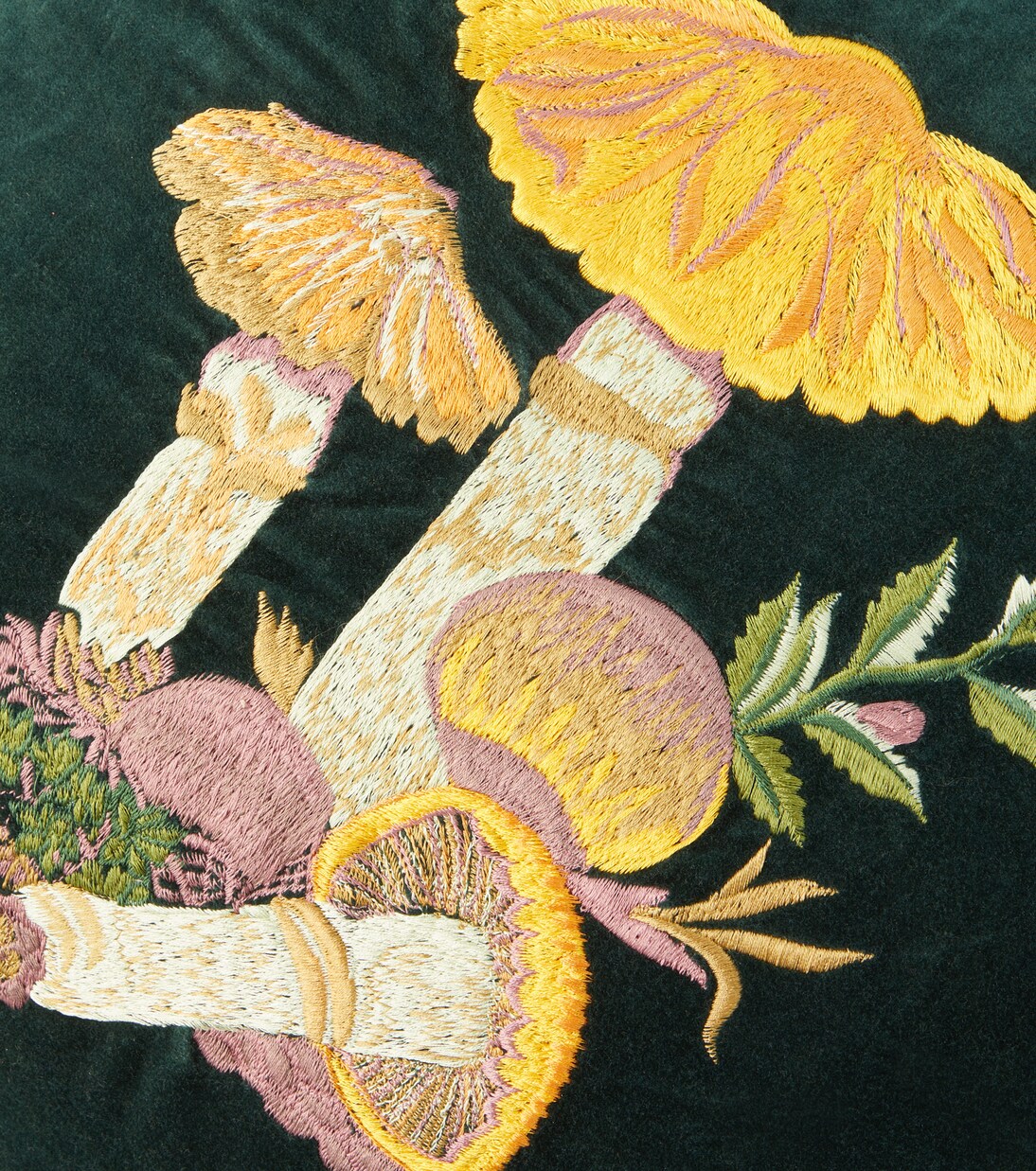 Mushroom cotton velvet cushion | Les-Ottomans