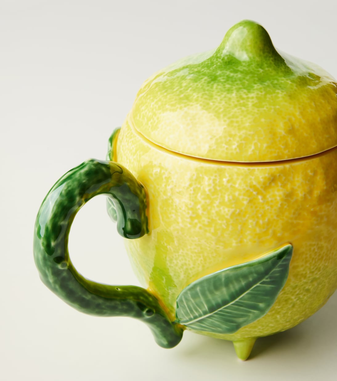 Lemon ceramic teapot | Bordallo Pinheiro