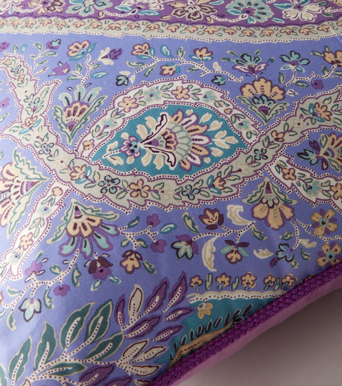 Pegaso paisley cotton cushion | Etro