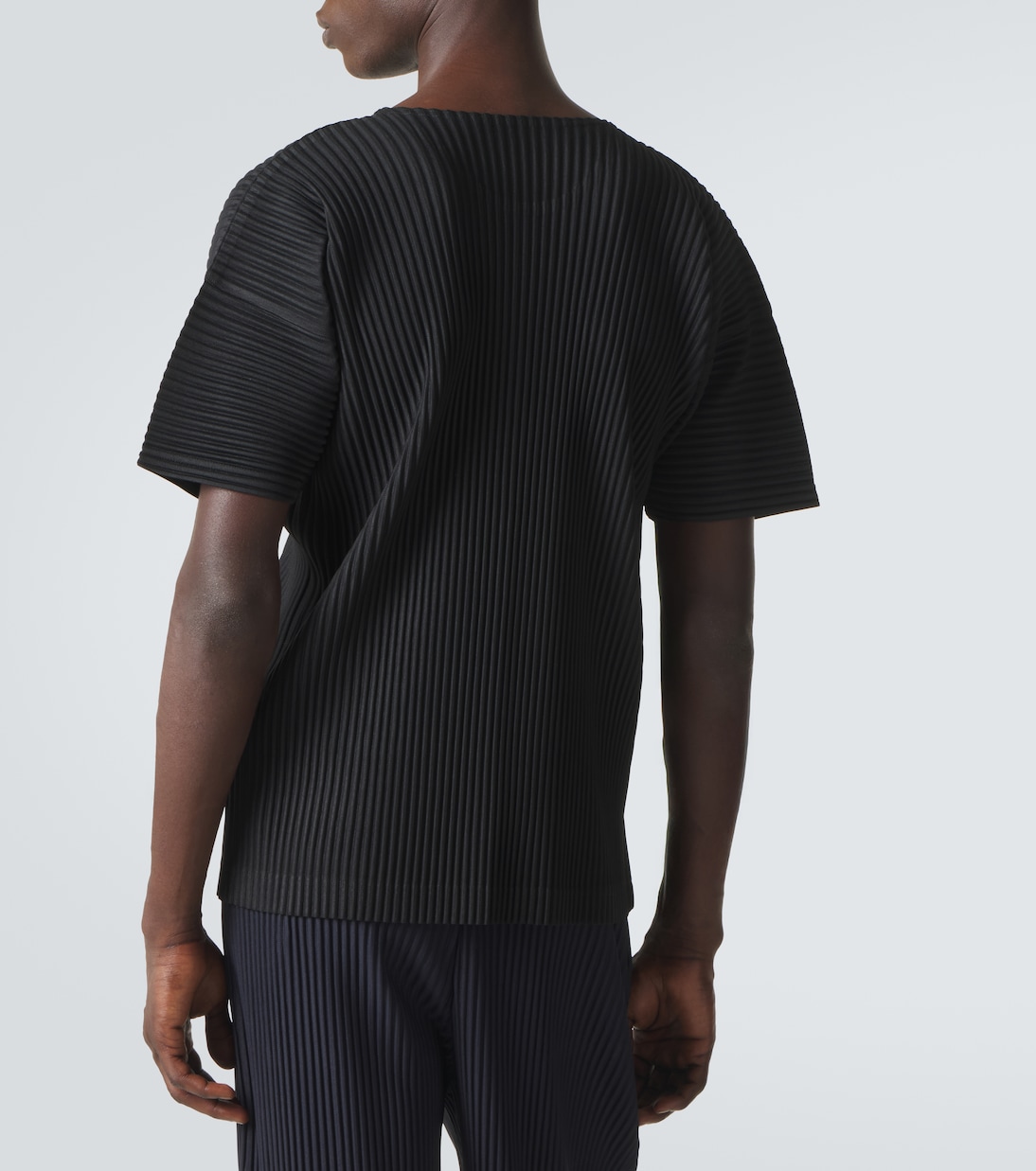 T-Shirt Basics | Homme Plissé Issey Miyake