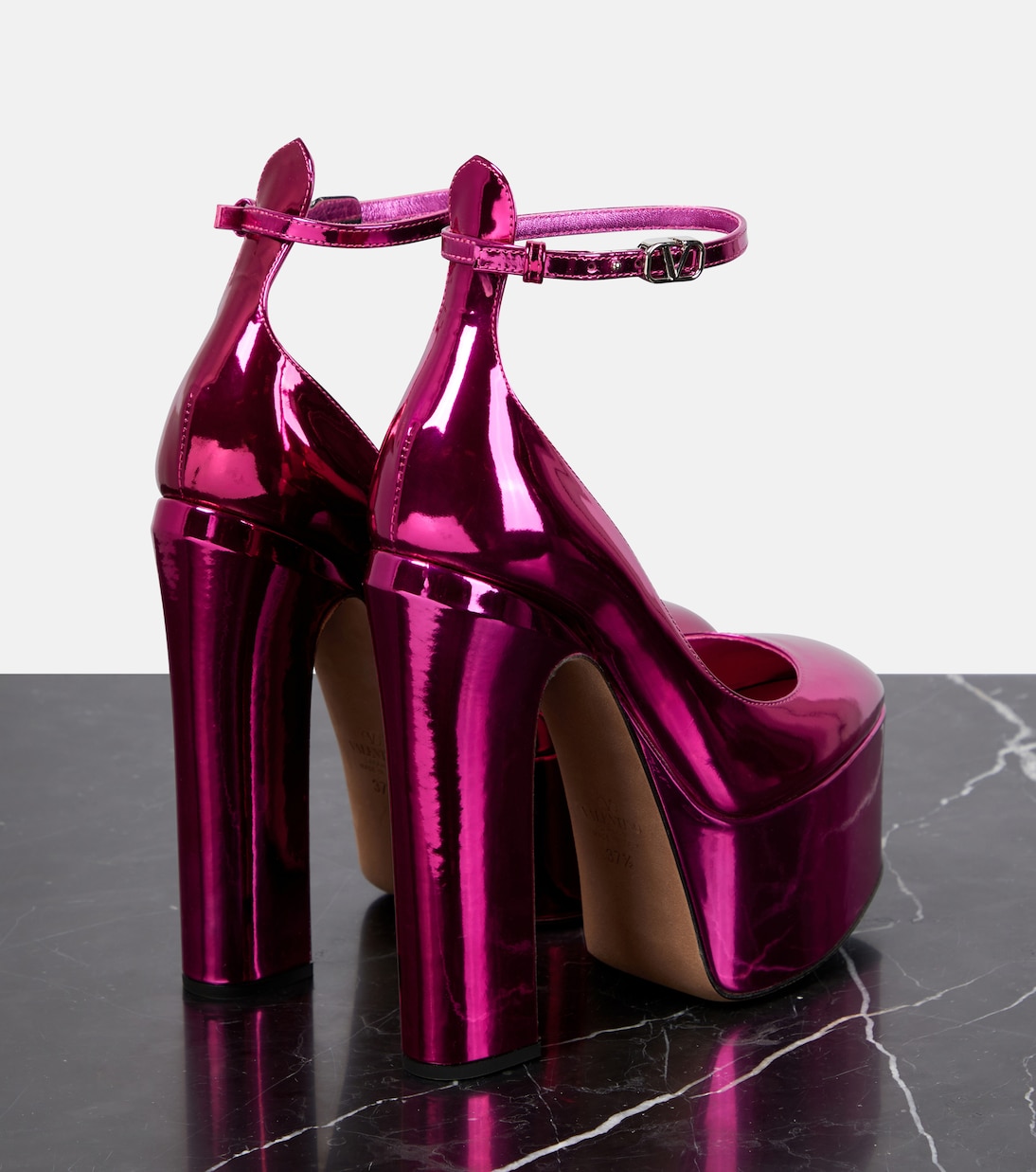 Plateau-Pumps Tan-Go 155 aus Metallic-Leder | Valentino Garavani