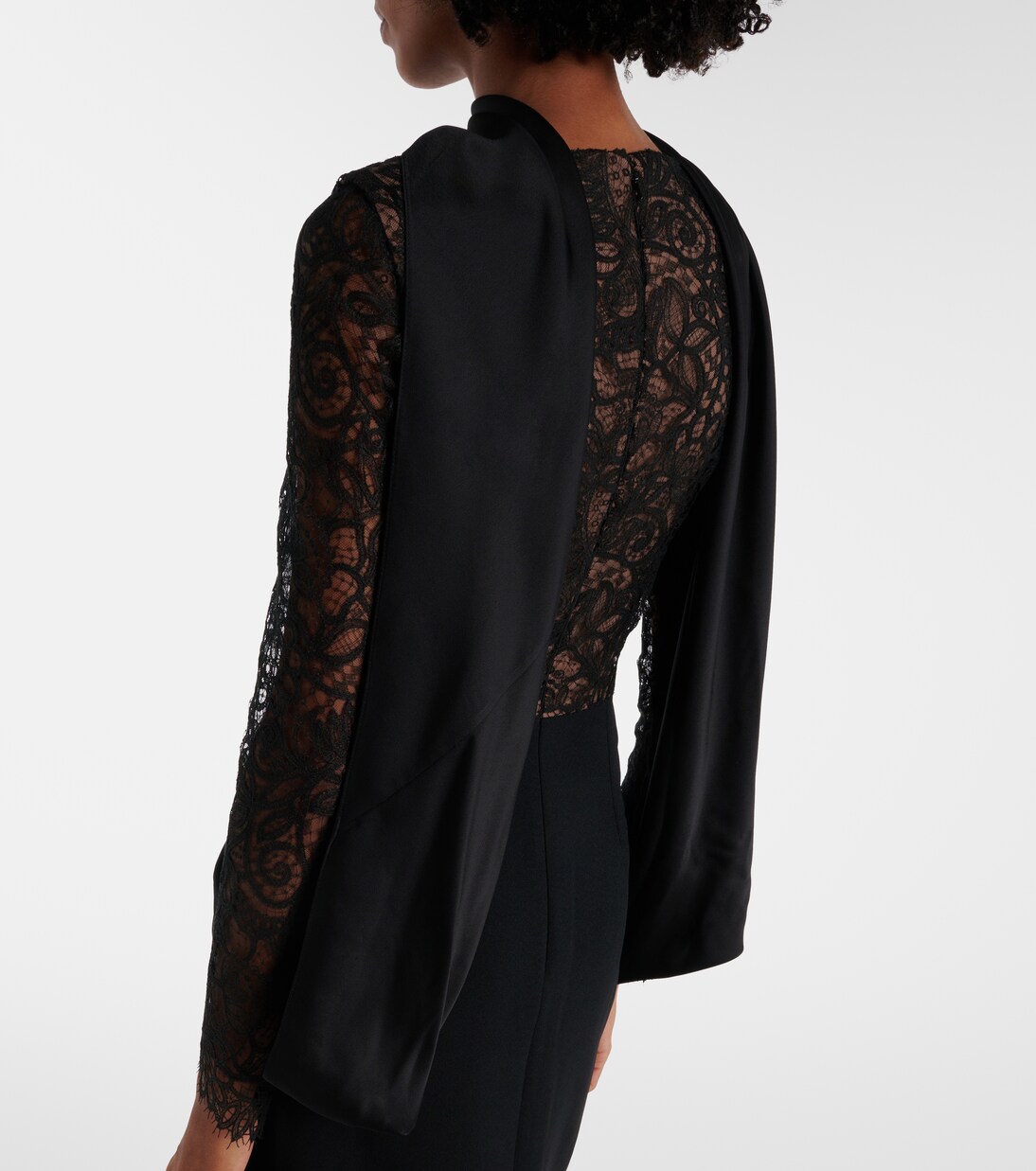 Robe longue Serryna en dentelle | Safiyaa