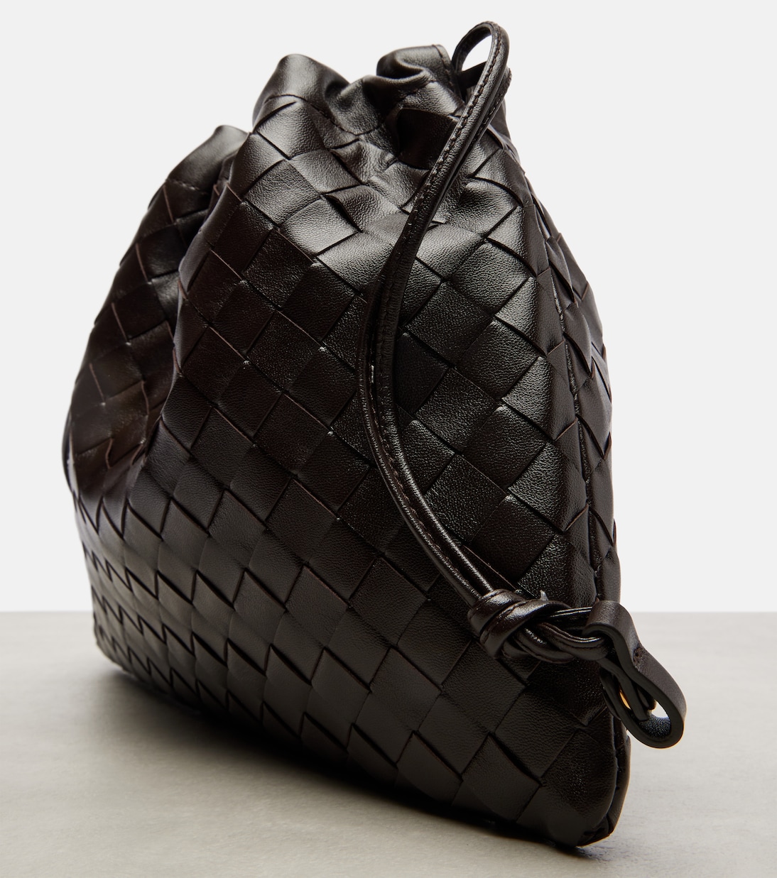 Dustbag Medium leather clutch | Bottega Veneta
