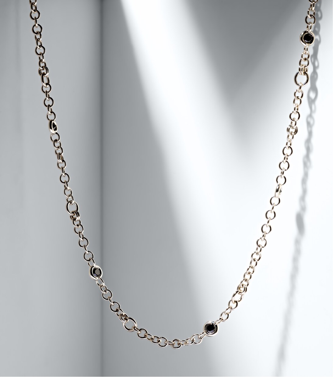 Collana Gravity Estrella in argento bagnato in oro 18kt con diamanti | Spinelli Kilcollin