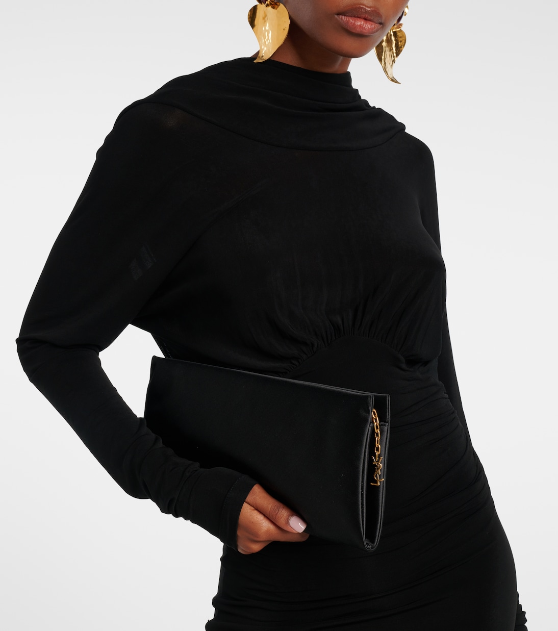 Supple satin clutch | Saint Laurent