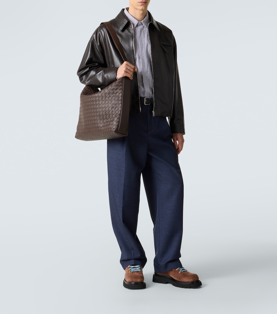 Traveler Medium leather shoulder bag | Bottega Veneta