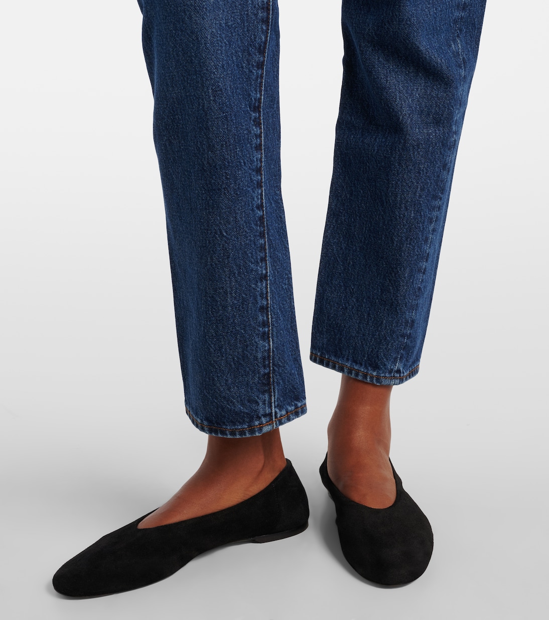 Twisted Seam mid-rise straight jeans | Toteme