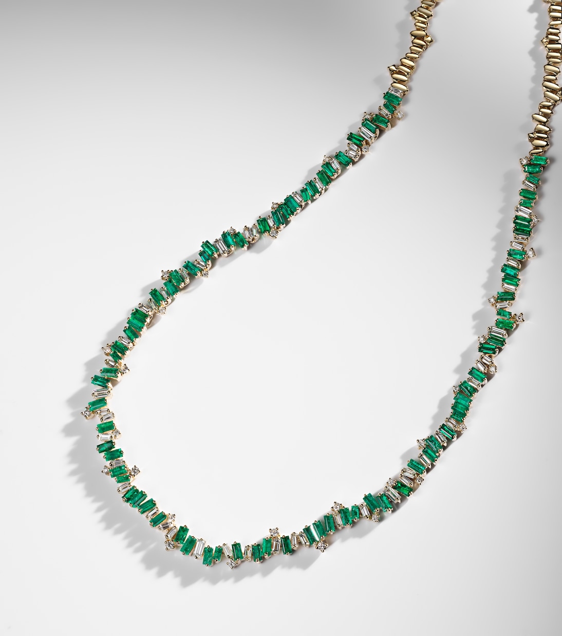 Bold Burst 18kt gold necklace with diamonds and emerald | Suzanne Kalan