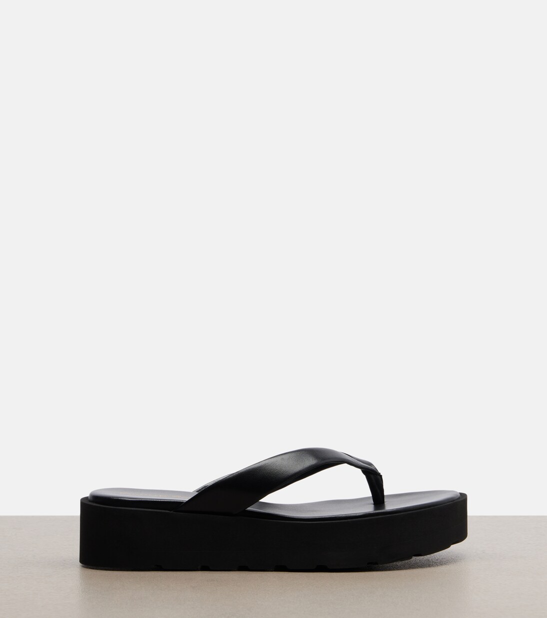 Leather platform thong sandals | Gianvito Rossi
