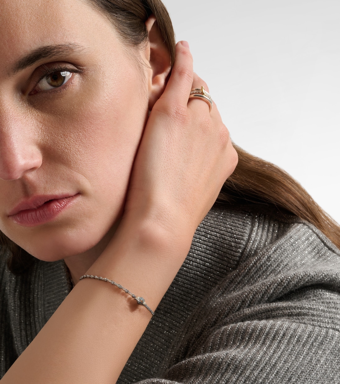 Delicate 14kt white gold bracelet with aquamarine and pearls | Stone and Strand