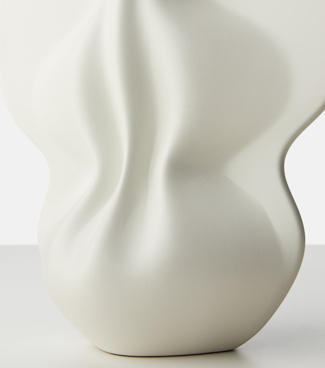 Brolic ceramic vase by Bradley L. Bowers | Cassina