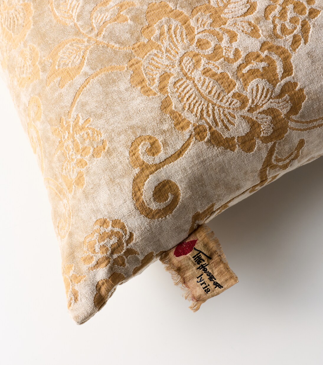 Sponge floral cushion | The House of Lyria
