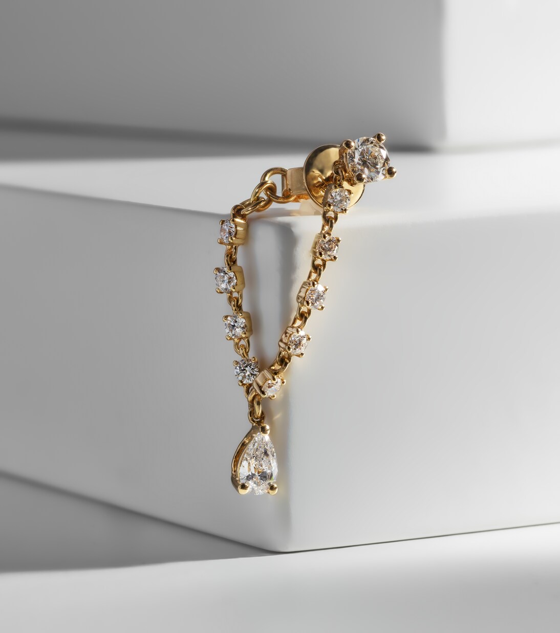 Olivia 18kt gold single earring with diamonds | Anita Ko