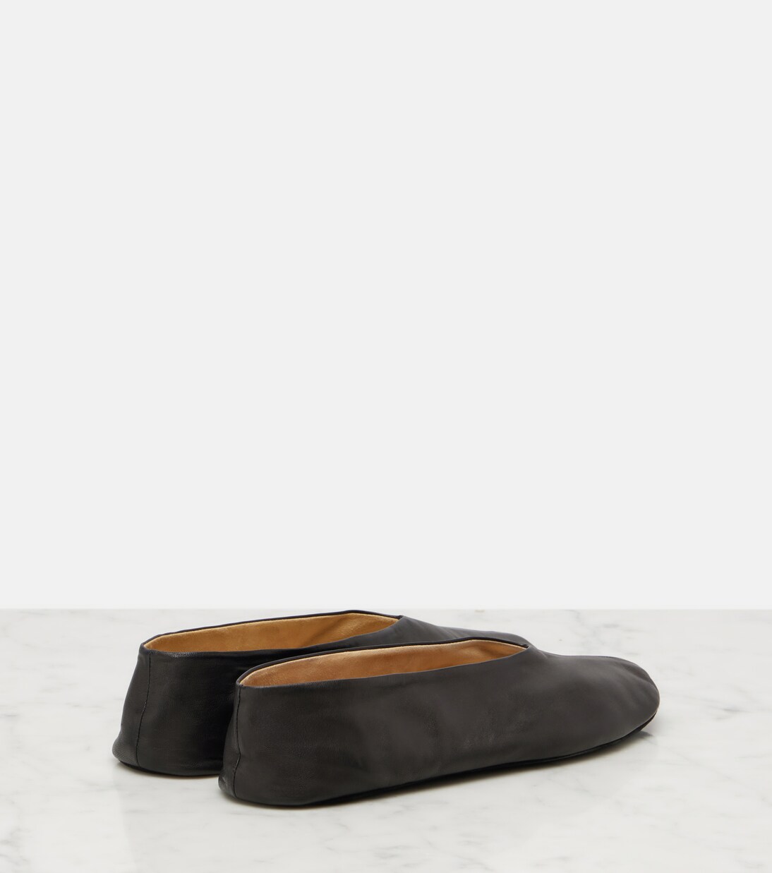 Zapatos slip-on Stella de piel | The Row