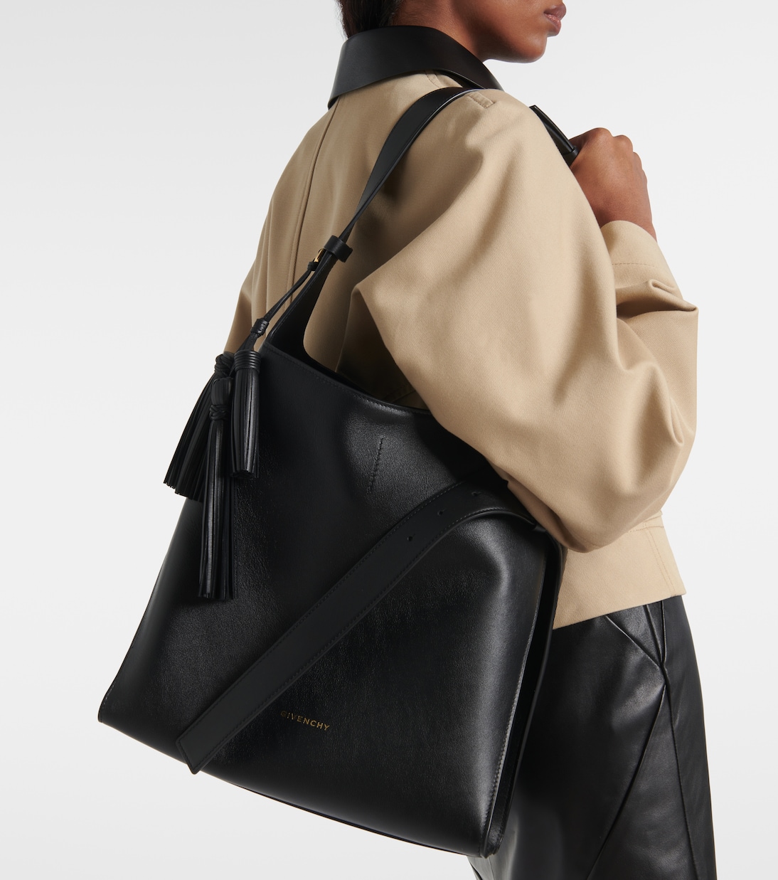 Belted Medium leather hobo bag | Givenchy