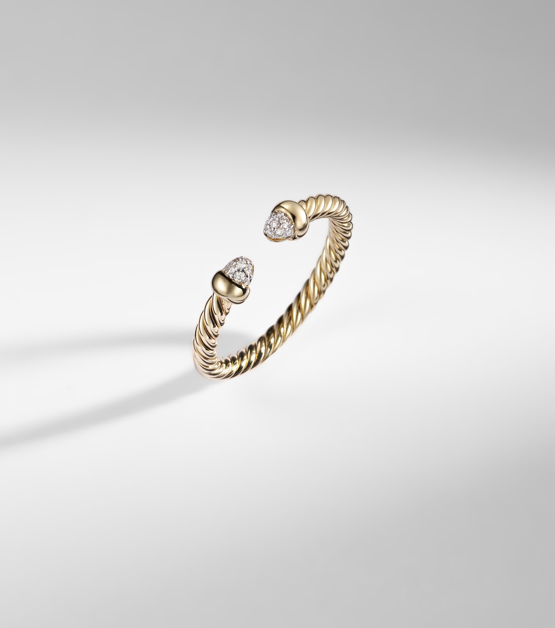 Cablespira® Micro 18kt gold ring with diamonds | David Yurman