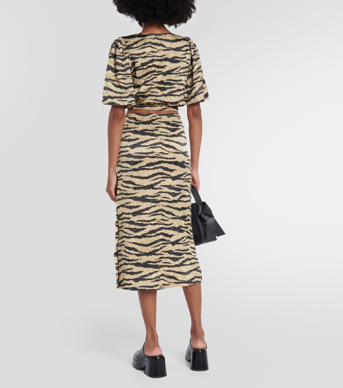 Cropped-Bluse aus Satin | Ganni