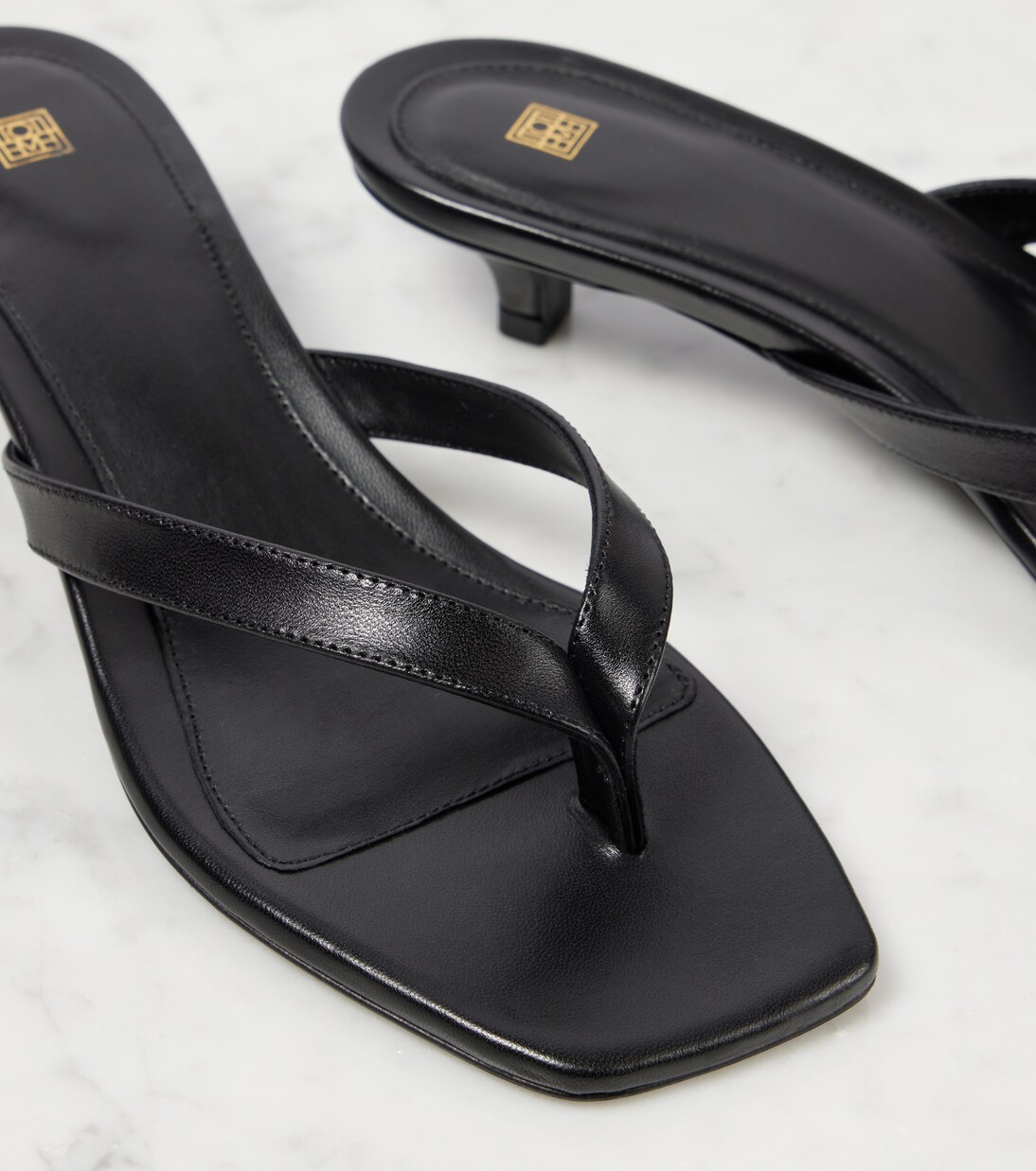 Sandali infradito in pelle | Toteme