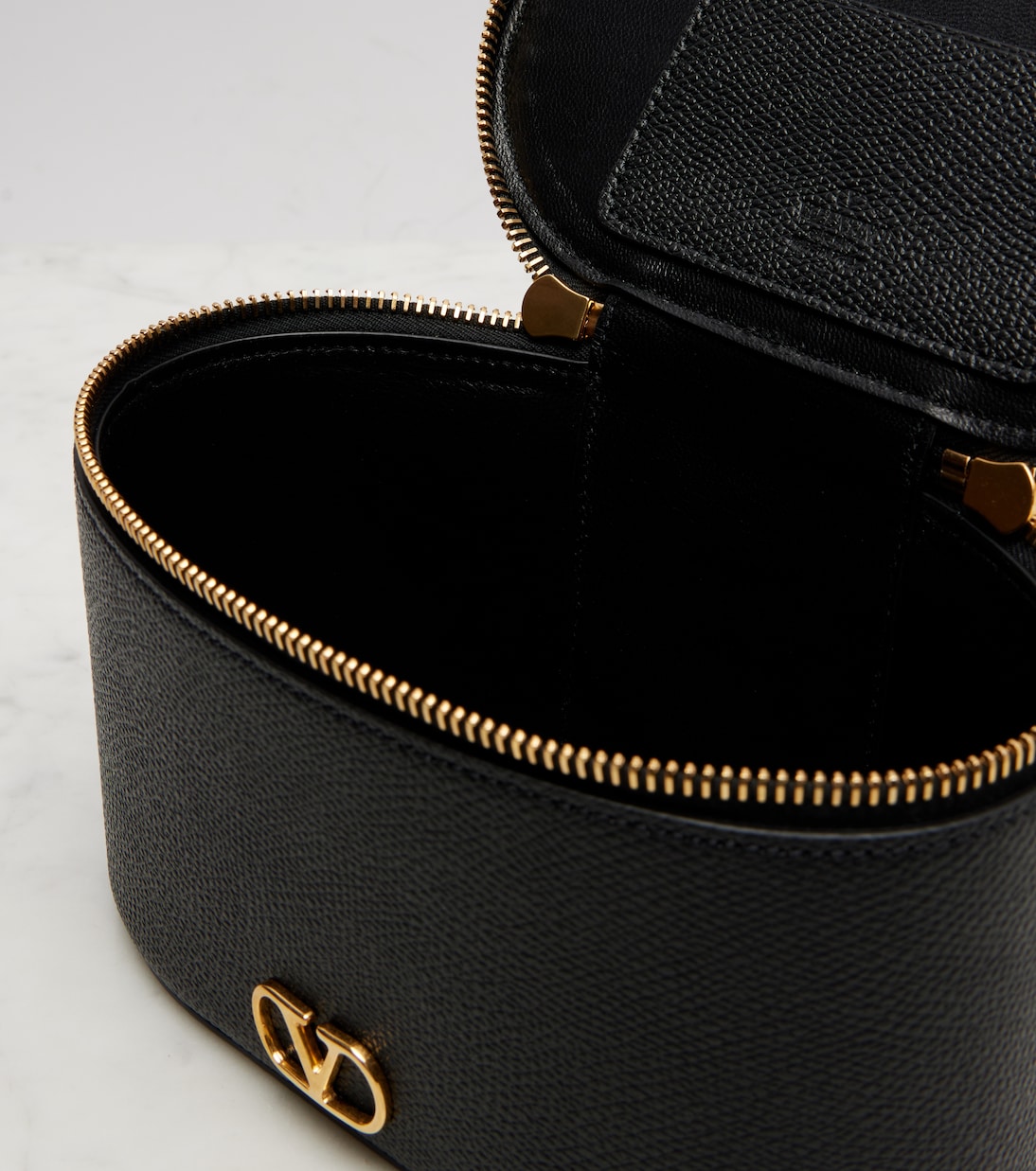 Schultertasche VLogo Mini aus Leder | Valentino Garavani