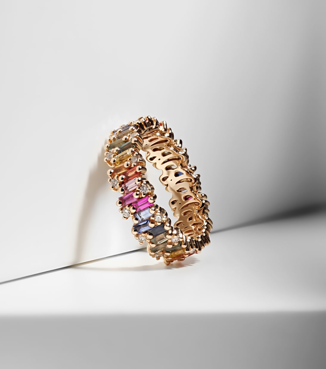 Ring Fireworks aus 18kt Roségold (750/1000) mit Diamanten und Saphiren | Suzanne Kalan
